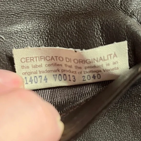 Bottega Veneta Black Quilted Wallet - Picture 7 of 9